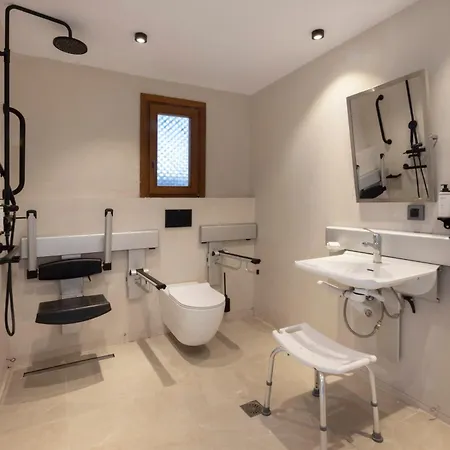 Lindian Village Rhodes,curio Collection 5* Lardos