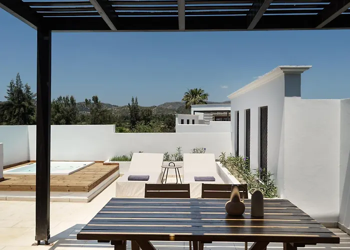 Ośrodek wypoczynkowy Aulus Lindos Rhodes, Resort, Curio Collection By Hilton 5*