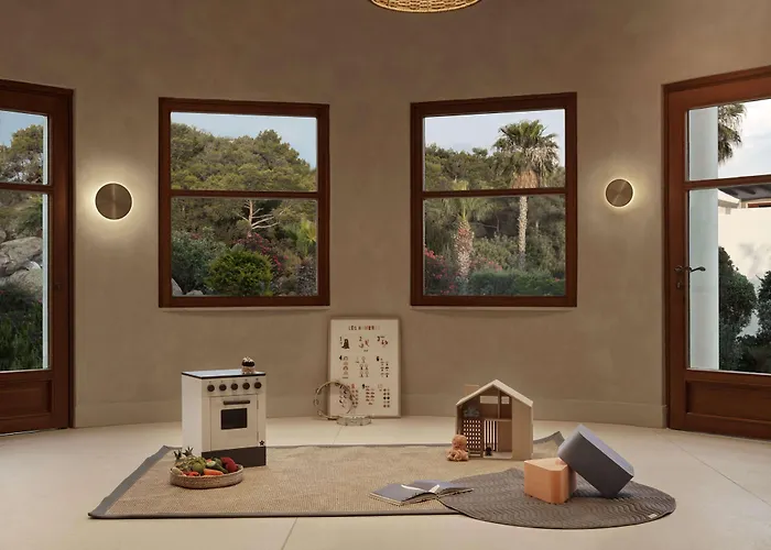 Ośrodek wypoczynkowy Aulus Lindos Rhodes, Resort, Curio Collection By Hilton 5*